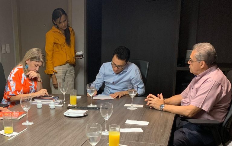 TRABAJO CONJUNTO POR EL PATINAJE COLOMBIANO